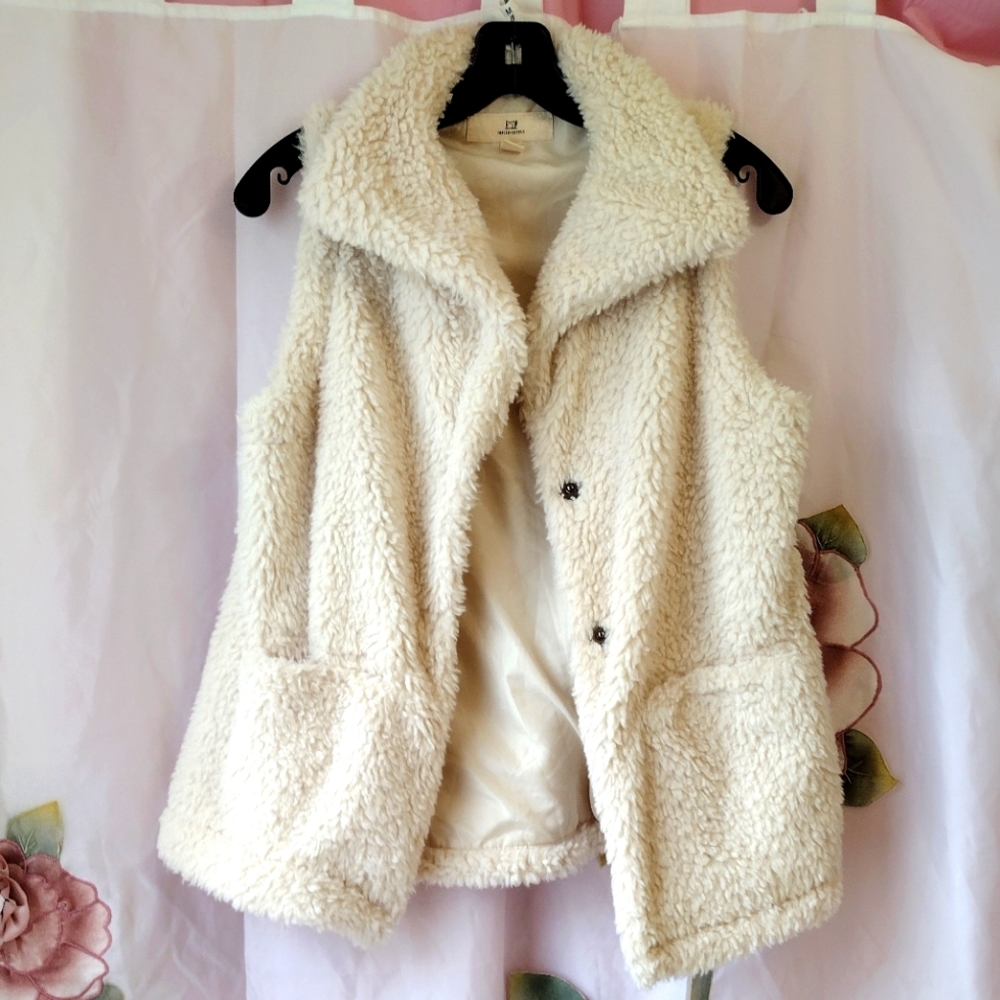THREAD + Supply Vest